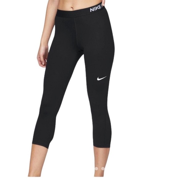 Nike Pro Dri-Fit Capri Leggings Womens Black Athletic Pants Yoga compression - Picture 1 of 8